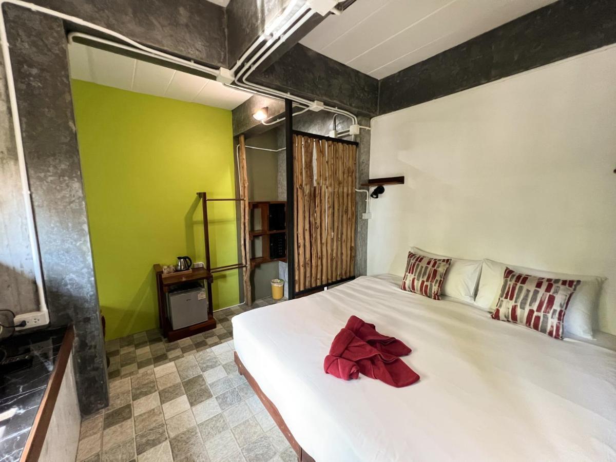 Aonang Third Place Hometel Ao Nang Exterior photo