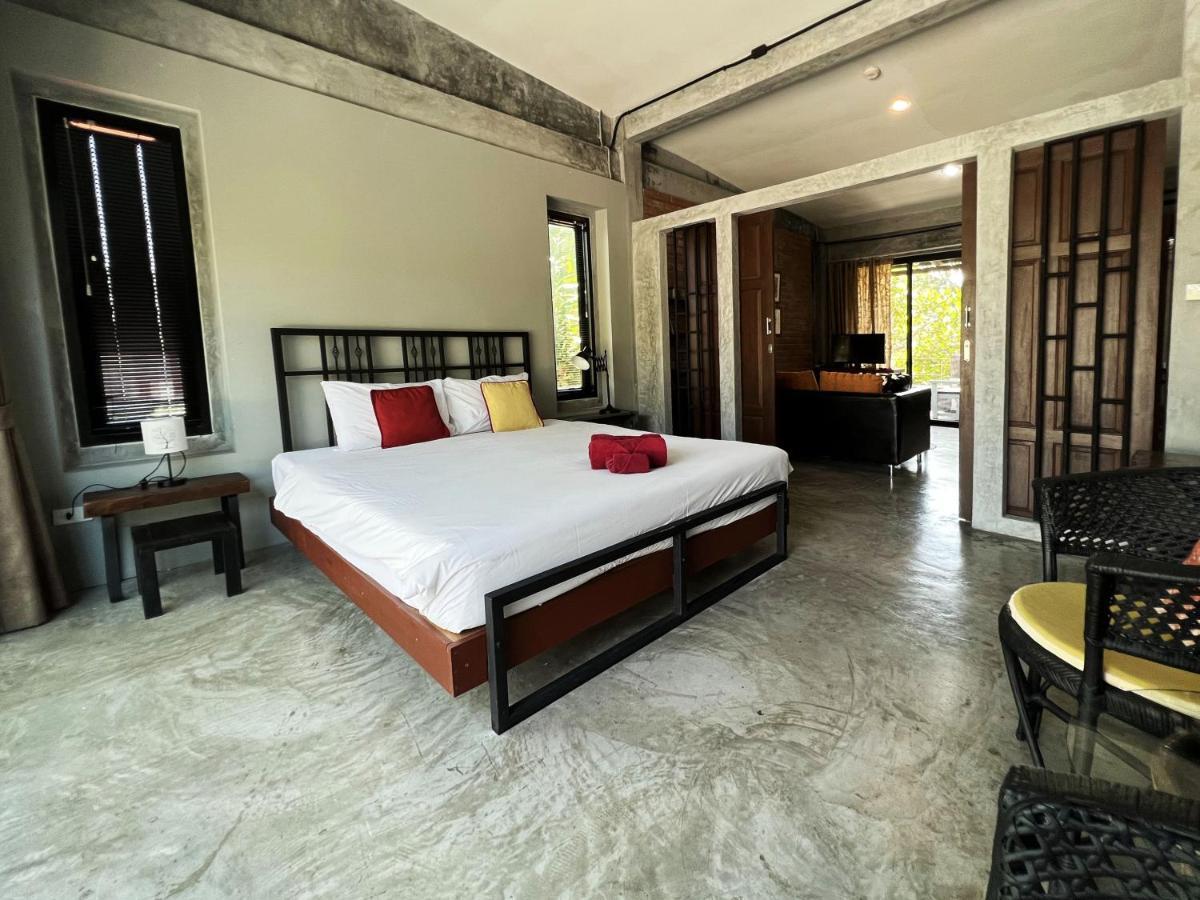 Aonang Third Place Hometel Ao Nang Exterior photo