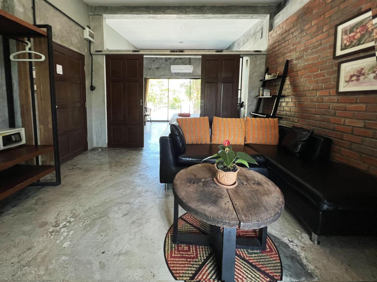Aonang Third Place Hometel Ao Nang Exterior photo